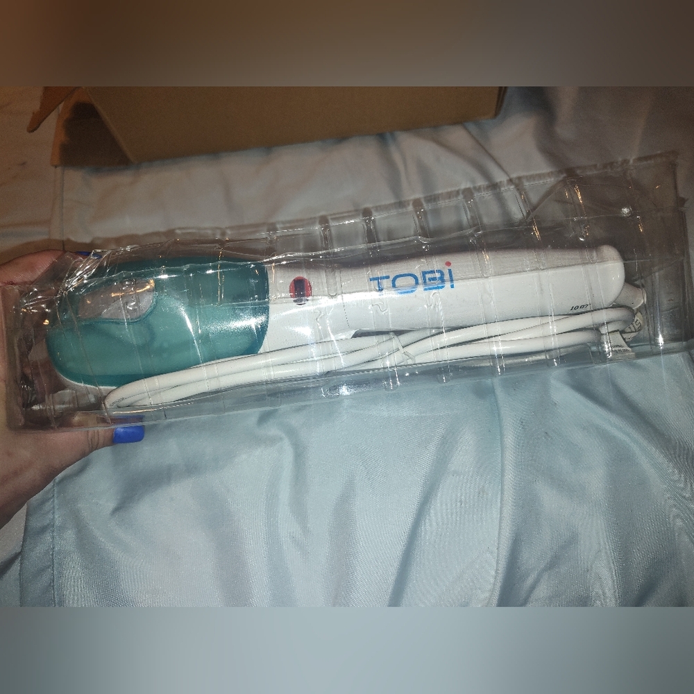 Tobi Travel Steamer